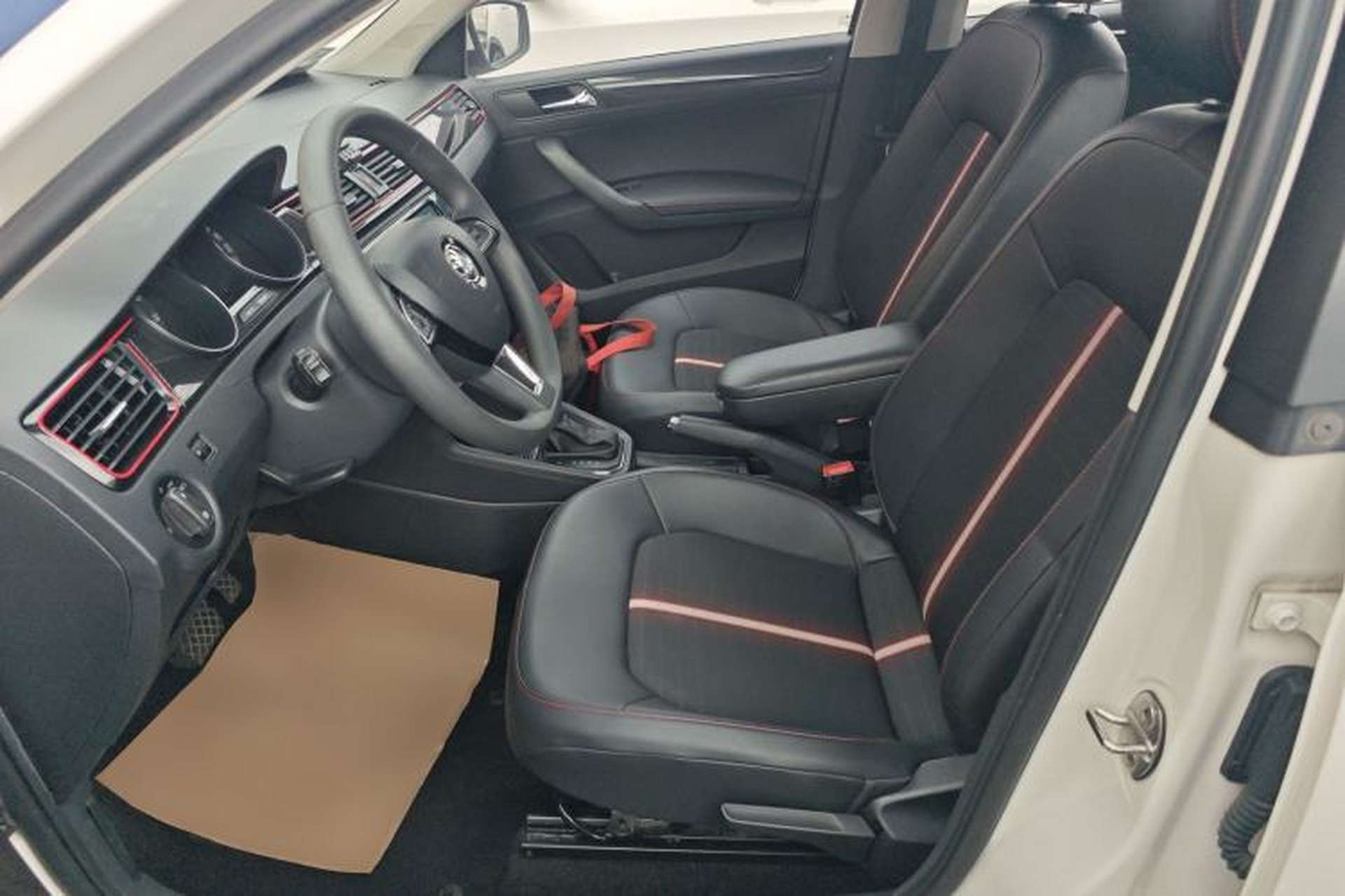 Used Skoda Rapid Spaceback 2020 1.5L Automatic Comfort Edition Left Front Seat