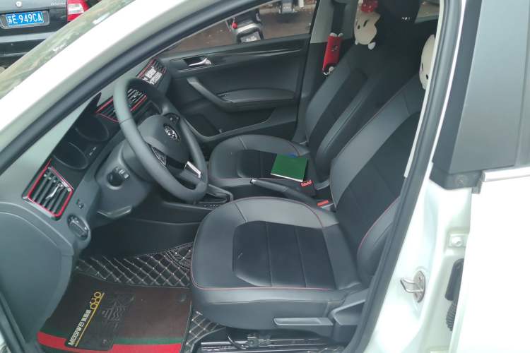 Used Skoda Rapid Spaceback 2020 1.5L Automatic Comfort Edition Left Front Seat