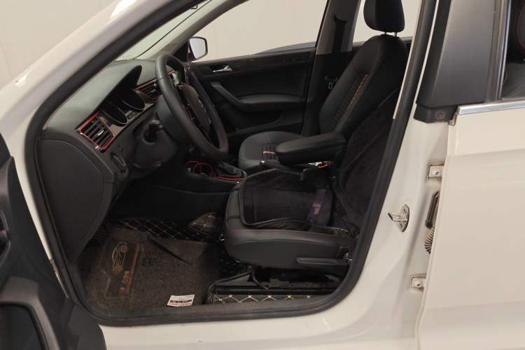 Used Skoda Rapid Spaceback 2020 1.5L Automatic Comfort Edition Left Front Seat