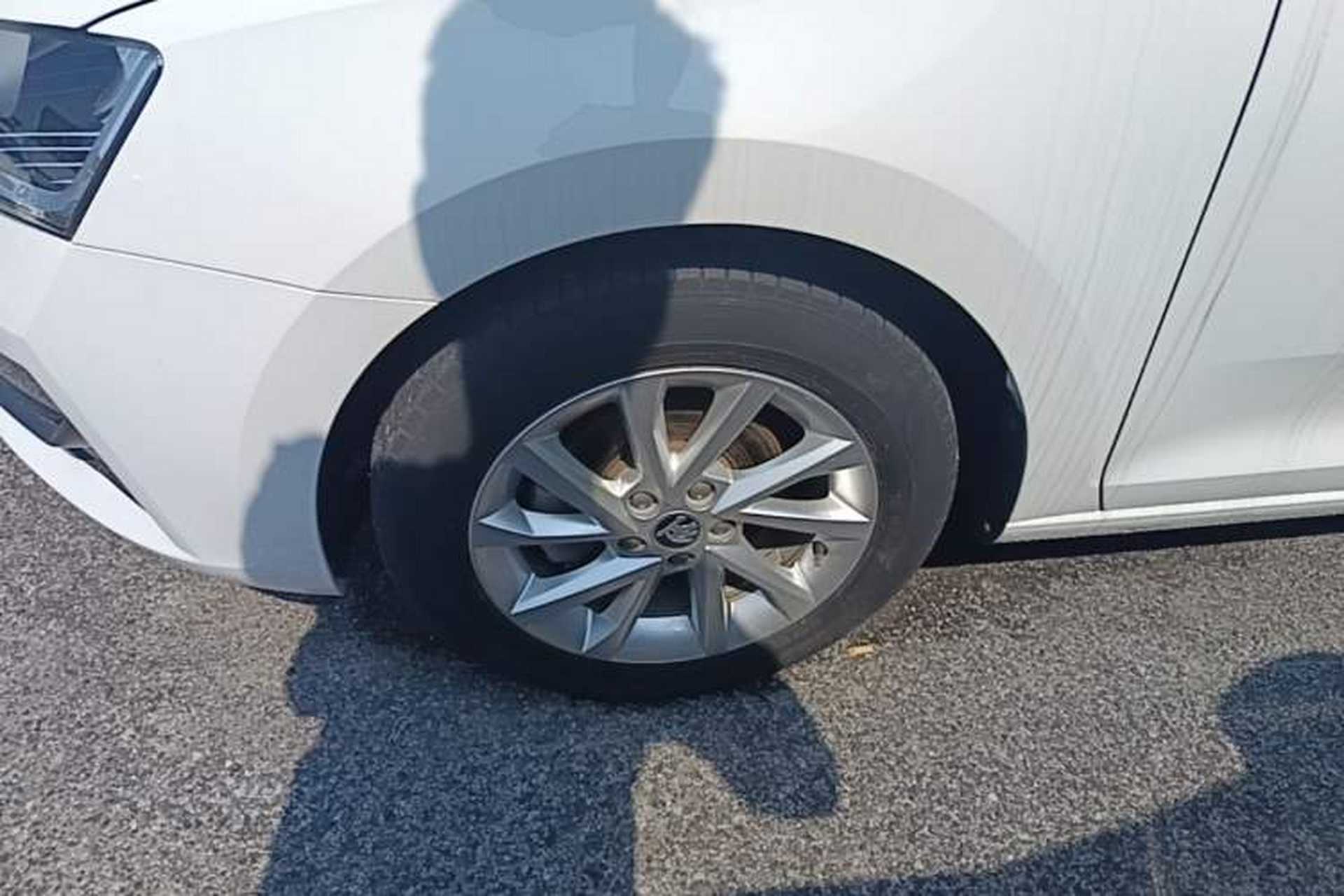 Used Skoda Rapid Spaceback 2020 1.5L Automatic Standard Edition Left Front Wheel Hub