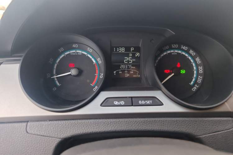 Used Skoda Rapid Spaceback 2020 1.5L Automatic Standard Edition Odometer Close Up