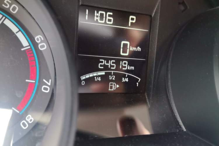 Used Skoda Rapid Spaceback 2020 1.5L Automatic Standard Edition Odometer Close Up