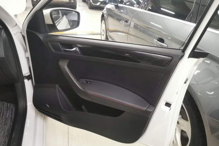 Used Skoda Rapid Spaceback 2020 1.5L Automatic Comfort Edition Right Front Door Interior