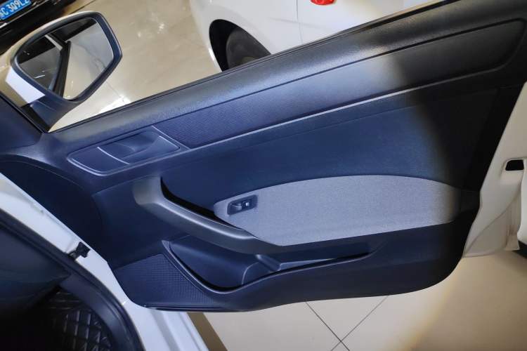 Used Skoda Rapid Spaceback 2020 1.5L Automatic Standard Edition Right Front Door Interior