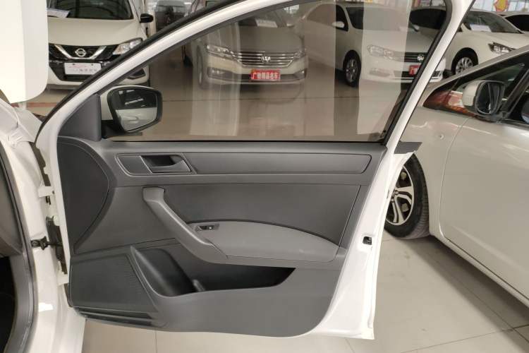 Used Skoda Rapid Spaceback 2020 1.5L Automatic Standard Edition Right Front Door Interior