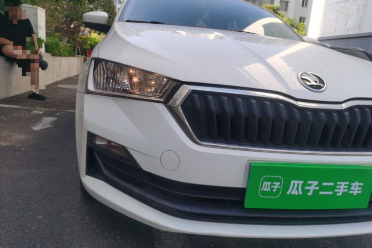 Used Skoda Rapid Spaceback 2020 1.5L Automatic Standard Edition Right Front Headlight