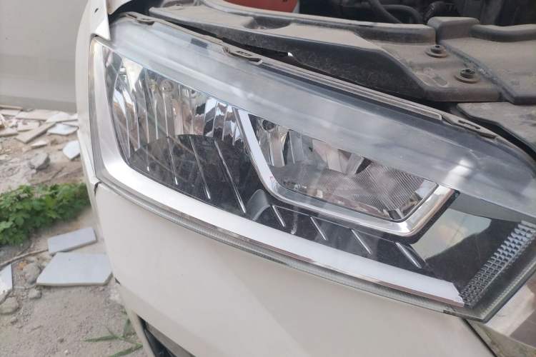 Used Skoda Rapid Spaceback 2020 1.5L Automatic Standard Edition Right Front Headlight