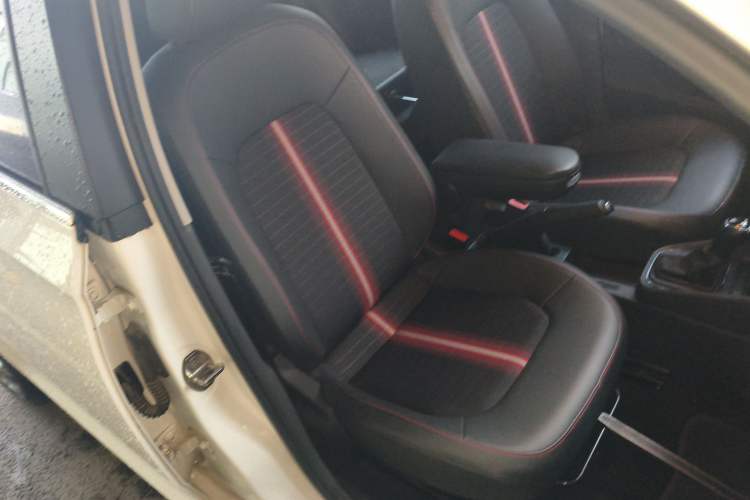 Used Skoda Rapid Spaceback 2020 1.5L Automatic Comfort Edition Right Front Seat