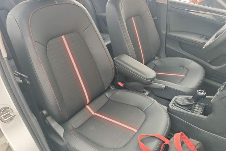 Used Skoda Rapid Spaceback 2020 1.5L Automatic Comfort Edition Right Front Seat