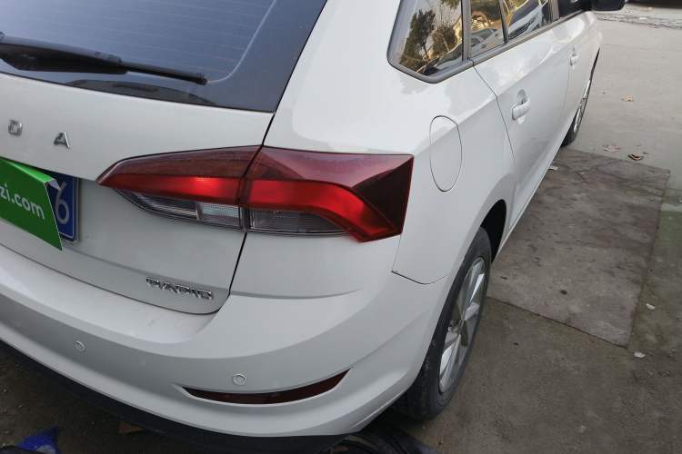 Used Skoda Rapid Spaceback 2020 1.5L Automatic Standard Edition Right Rear Taillight