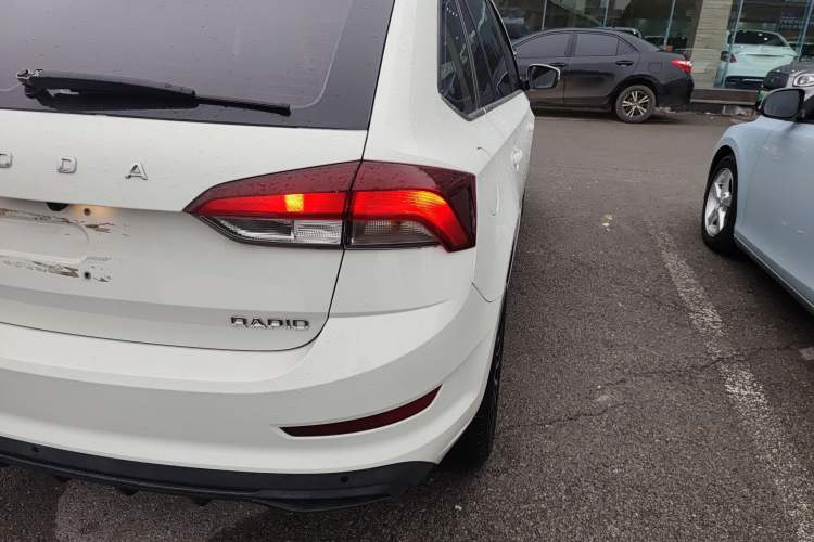 Used Skoda Rapid Spaceback 2020 1.5L Automatic Comfort Edition Right Rear Taillight