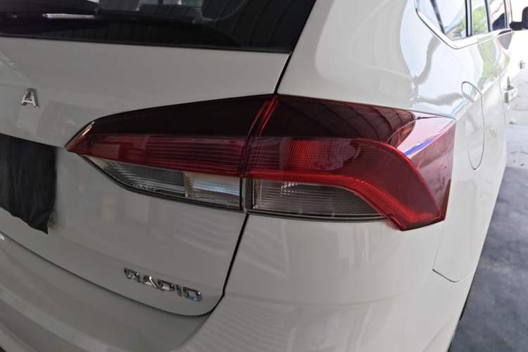Used Skoda Rapid Spaceback 2020 1.5L Automatic Comfort Edition Right Rear Taillight