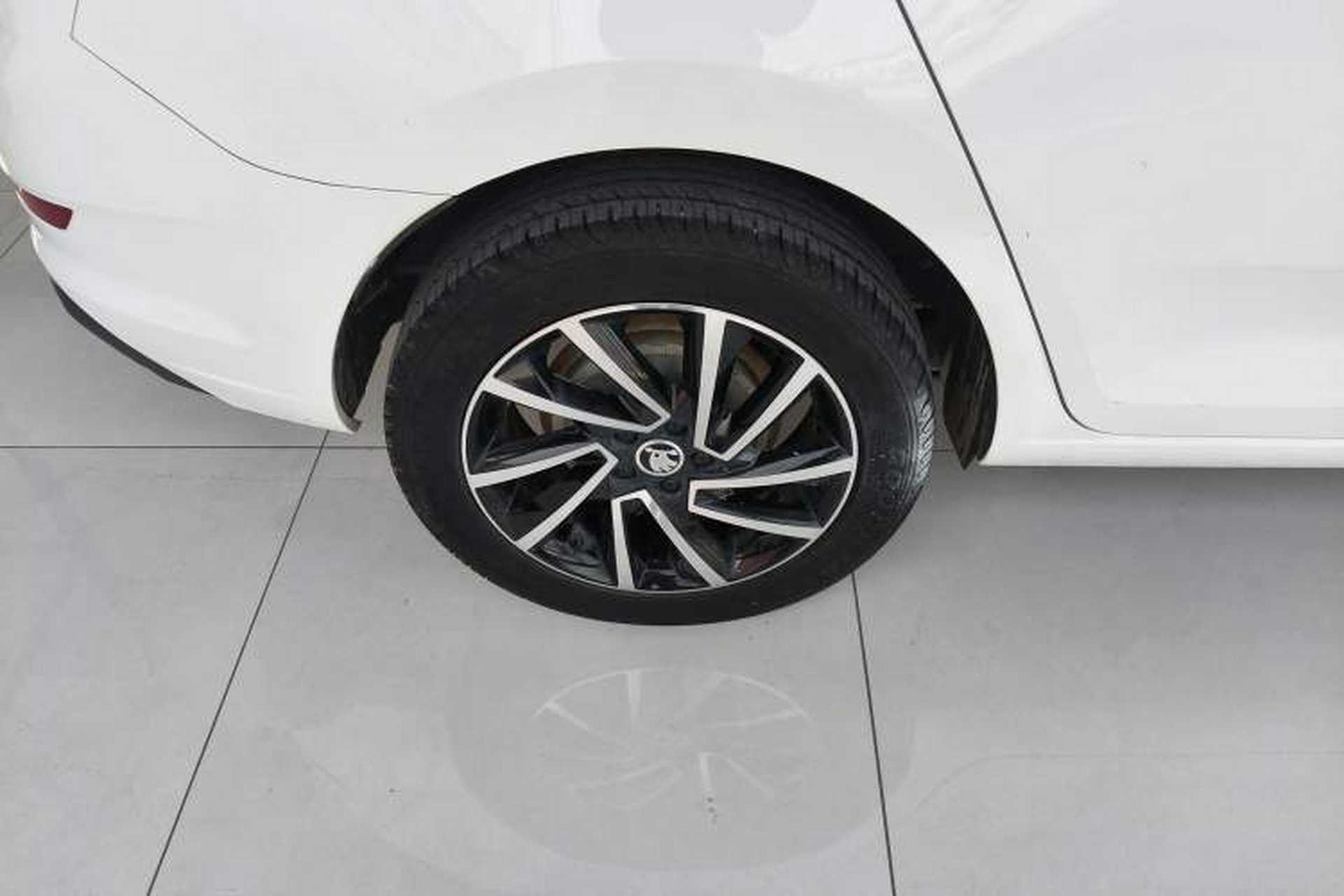 Used Skoda Rapid Spaceback 2020 1.5L Automatic Comfort Edition Right Rear Wheel Hub