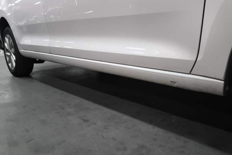 Used Skoda Rapid Spaceback 2020 1.5L Automatic Standard Edition Right Side Sill