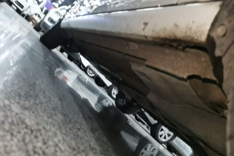 Used Skoda Rapid Spaceback 2020 1.5L Automatic Comfort Edition Right Side Sill