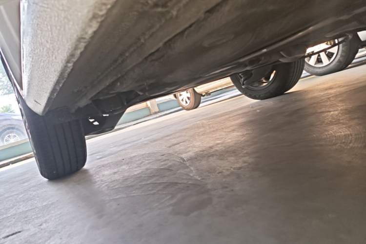 Used Skoda Rapid Spaceback 2020 1.5L Automatic Comfort Edition Right Side Sill
