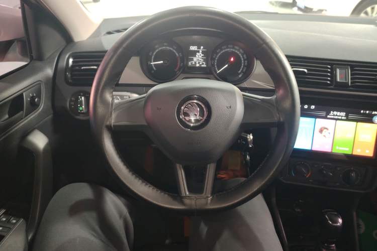 Used Skoda Rapid Spaceback 2020 1.5L Automatic Standard Edition Steering Wheel