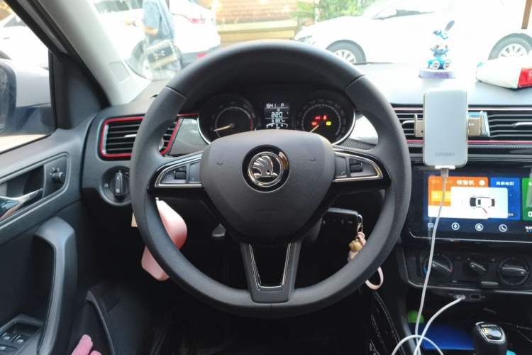 Used Skoda Rapid Spaceback 2020 1.5L Automatic Comfort Edition Steering Wheel