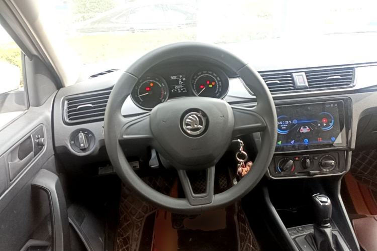 Used Skoda Rapid Spaceback 2020 1.5L Automatic Sport Edition Steering Wheel