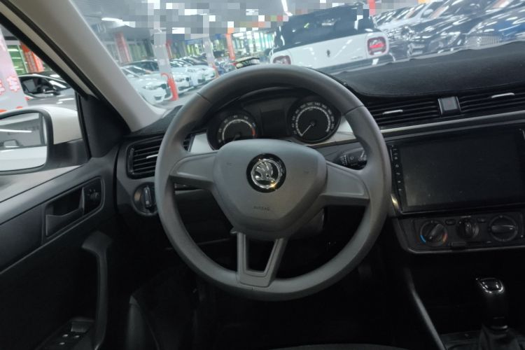 Used Skoda Rapid Spaceback 2020 1.5L Automatic Standard Edition Steering Wheel