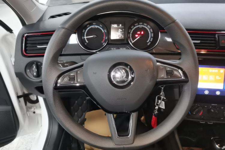Used Skoda Rapid Spaceback 2020 1.5L Automatic Comfort Edition Steering Wheel