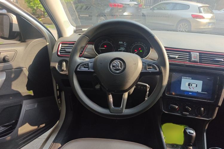 Used Skoda Rapid Spaceback 2020 1.5L Automatic Comfort Edition Steering Wheel