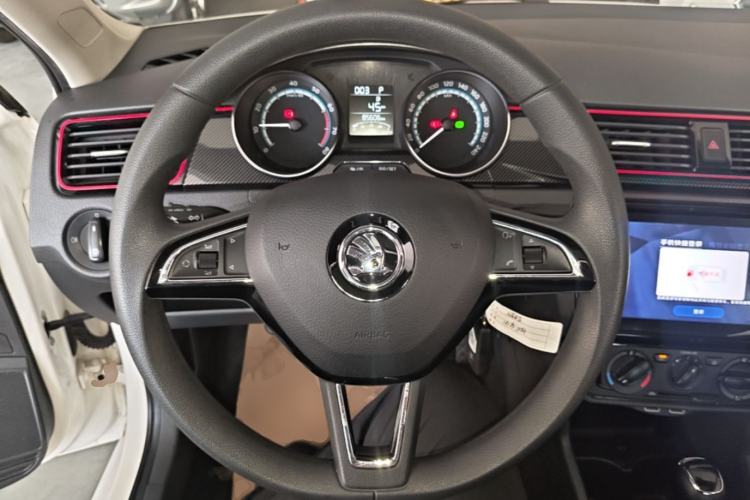 Used Skoda Rapid Spaceback 2020 1.5L Automatic Comfort Edition Steering Wheel