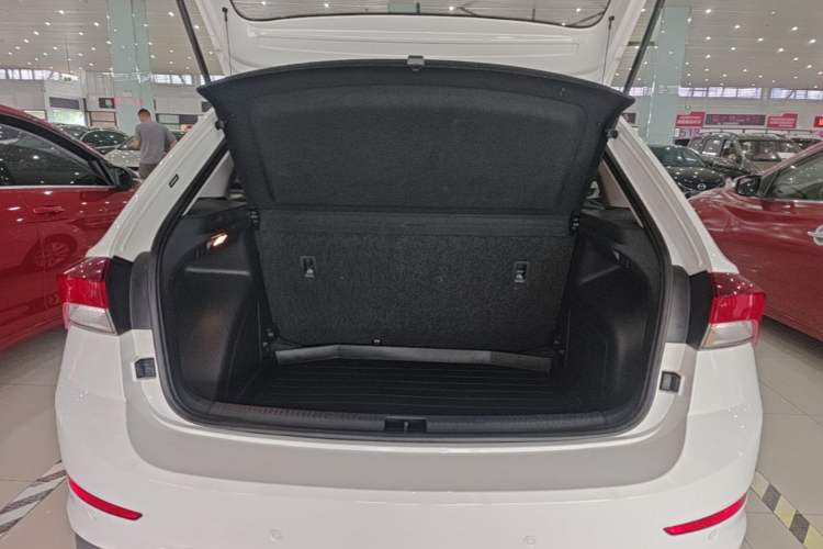 Used Skoda Rapid Spaceback 2020 1.5L Automatic Standard Edition Trunk