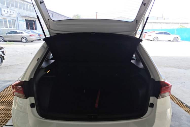 Used Skoda Rapid Spaceback 2020 1.5L Automatic Comfort Edition Trunk