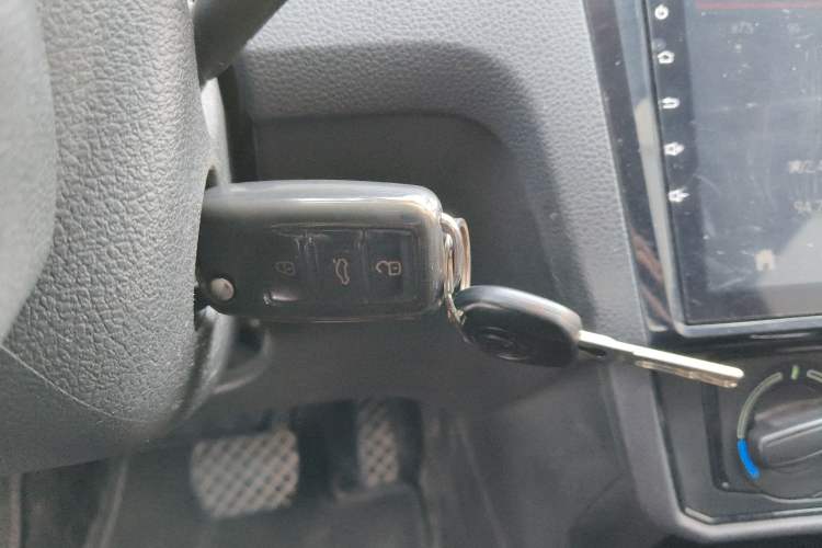 Used Skoda Rapid Spaceback 2020 1.5L Automatic Standard Edition Vehicle Key