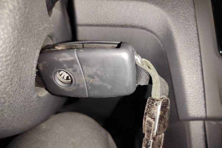 Used Skoda Rapid Spaceback 2020 1.5L Automatic Standard Edition Vehicle Key