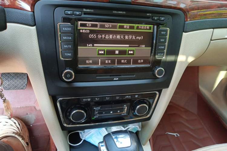 Used Skoda Superb 2009 2.0 TSI Automatic Luxury Edition Audio And AC Panel