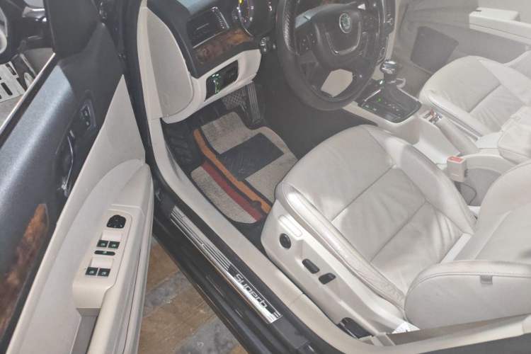 Used Skoda Superb 2009 1.8TSI Automatic Prestige Edition Driver Seat