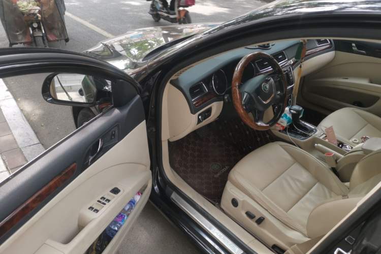 Used Skoda Superb 2009 1.8TSI Automatic Luxury Edition Driver Seat