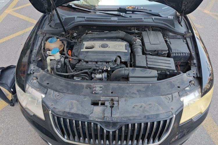 Used Skoda Superb 2009 1.8TSI Automatic Prestige Edition Engine Bay
