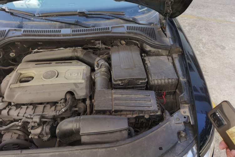 Used Skoda Superb 2009 1.8TSI Automatic Elegant Edition Engine Bay Left