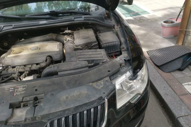 Used Skoda Superb 2009 1.8TSI Automatic Luxury Edition Engine Bay Left