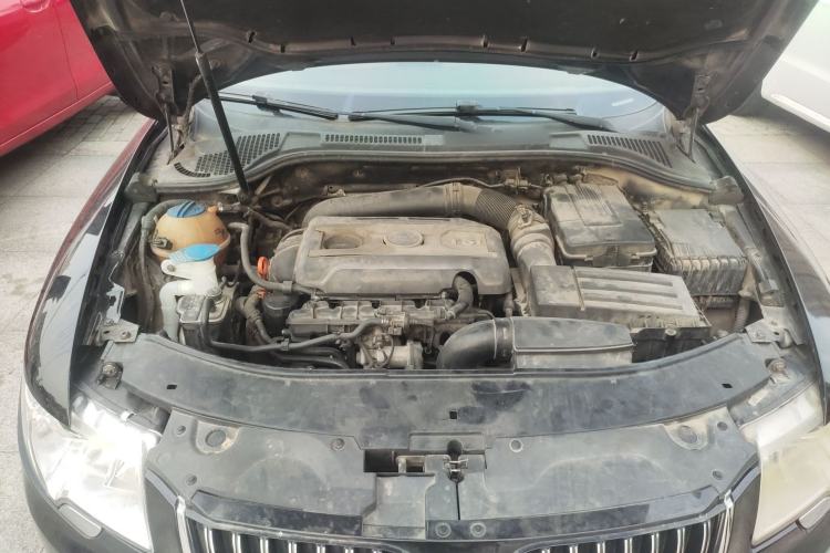 Used Skoda Superb 2009 1.8TSI Automatic Prestige Edition Engine Bay