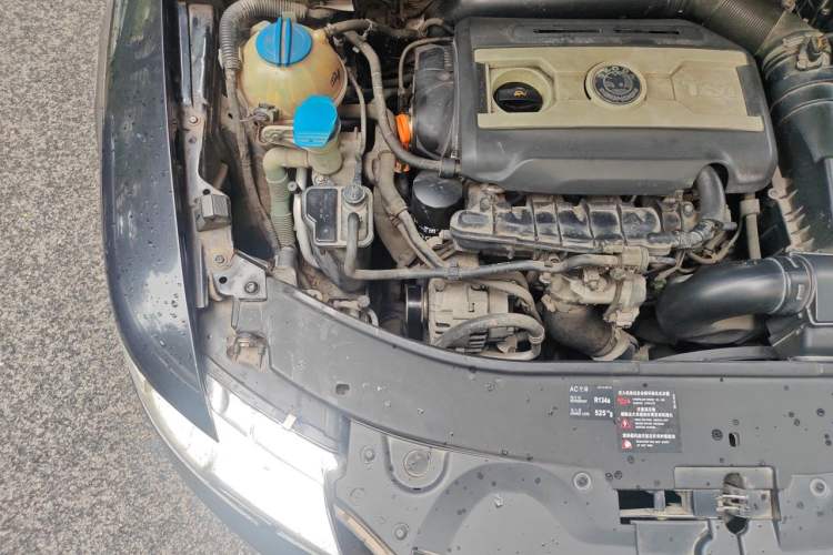 Used Skoda Superb 2009 1.8TSI Automatic Elegant Edition Engine Bay Right