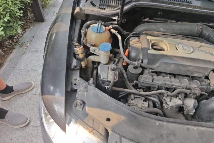 Used Skoda Superb 2009 1.8TSI Automatic Elegant Edition Engine Bay Right