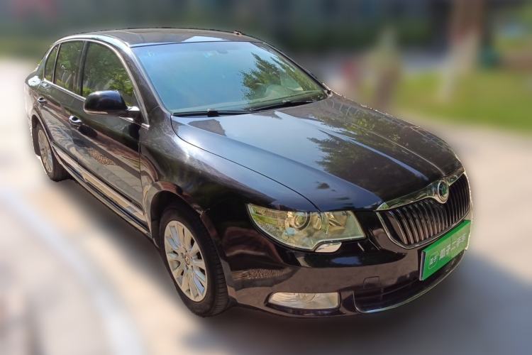 Used Skoda Superb 2009 2.0 TSI Automatic Luxury Edition Front Right 45 Deg