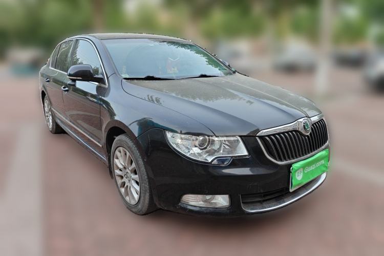Used Skoda Superb 2009 2.0 TSI Automatic Luxury Edition Front Right 45 Deg