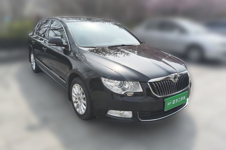Used Skoda Superb 2009 1.8TSI Automatic Luxury Edition Front Right 45 Deg