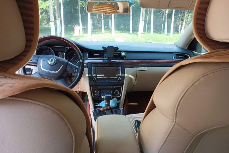 Used Skoda Superb 2009 2.0 TSI Automatic Luxury Edition Headliner