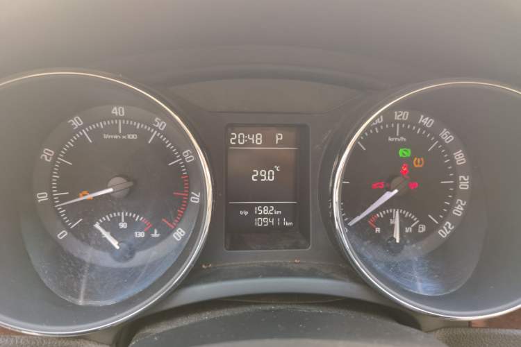 Used Skoda Superb 2009 1.8TSI Automatic Elegant Edition Instrument Cluster