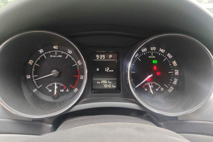 Used Skoda Superb 2009 1.8TSI Automatic Elegant Edition Instrument Cluster