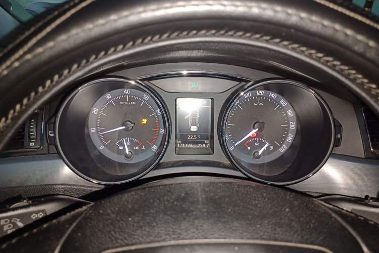 Used Skoda Superb 2009 1.8TSI Automatic Luxury Edition Instrument Cluster