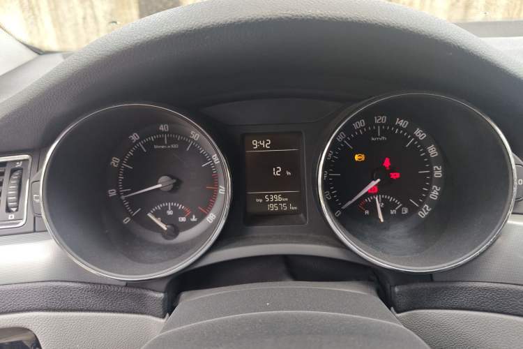 Used Skoda Superb 2009 1.8 TSI Manual Zhiya Edition Instrument Cluster
