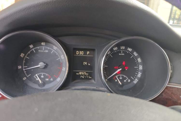 Used Skoda Superb 2009 1.8TSI Automatic Elegant Edition Instrument Cluster