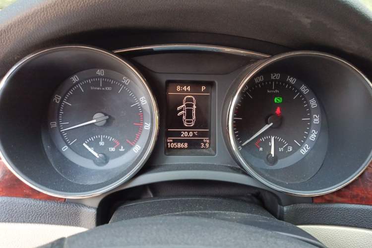 Used Skoda Superb 2009 2.0 TSI Automatic Luxury Edition Instrument Cluster
